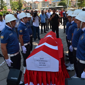 Şehit Ali ULAŞ Son Yolculuğuna Uğurlandı - fotoğraf 2