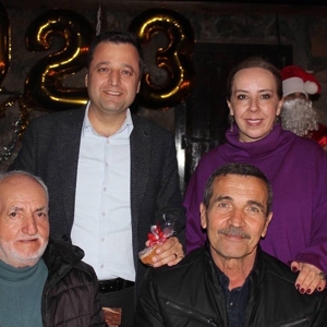 İL MÜDÜRÜMÜZ HUZUREVİ SAKİNLERİYLE YENİ YIL YEMEĞİNDE BİR ARAYA GELDİ - fotoğraf 4