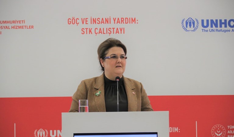 Bakanımız Derya Yanık Göç ve İnsani Yardım STK Çalıştayı’na Katıldı