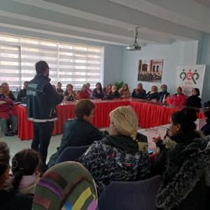 Karaağaç Mahallesinde Aile Eğitim Çalışmaları Devam Ediyor - fotoğraf 1