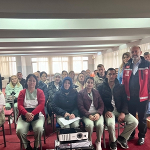 “Yaşlanmayan Yaşlılar” Hizmet İçi Eğitimi Tamamlandı - fotoğraf 4