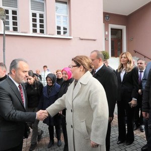 Bakanımız Derya Yanık Bursa’da 2023’e Doğru Şehir Buluşmaları Toplantısına Katıldı - fotoğraf 2
