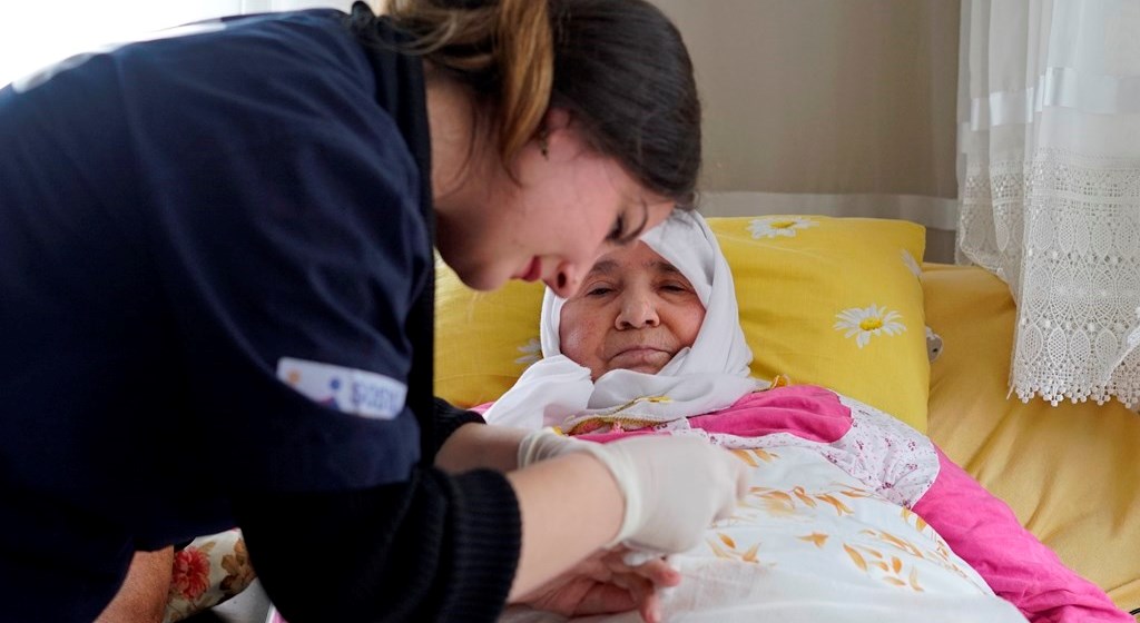 Our Minister Derya Yanık: “We started to deposit TL 1 billion 885 million Home Care Allowance into accounts”