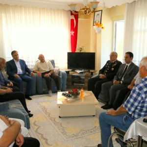 Valimiz Sayın Köksal ŞAKALAR, Şehit Ailesini Ziyaret Etti - fotoğraf 2