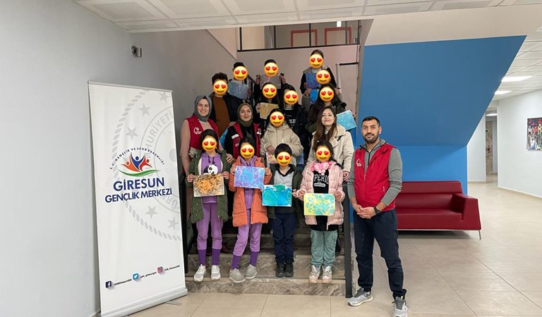 Dijital Bağımlılıkla Mücadele Projesi kapsamında Gençlik Merkezinde Okçuluk Golf  Dart Ebru Sanatı Ve Voleybol Faaliyetleri Yapıldı
