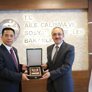 Çin Halk Cumhuriyeti Gazi İşleri Bakan Yardımcısından Genel Müdürlüğümüze Ziyaret - fotoğraf 8