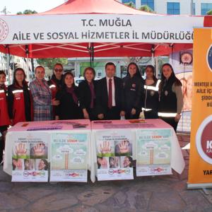 İl Müdürümüz Menteşe Sınırsızlık meydanında kurulan stantı ziyaret etti. - fotoğraf 3