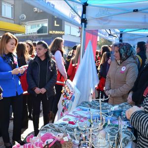 8 Mart Dünya Kadınlar Gününde “Kermes” Düzenlendi - fotoğraf 11