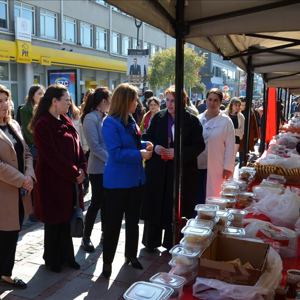 8 Mart Dünya Kadınlar Gününde “Kermes” Düzenlendi - fotoğraf 13