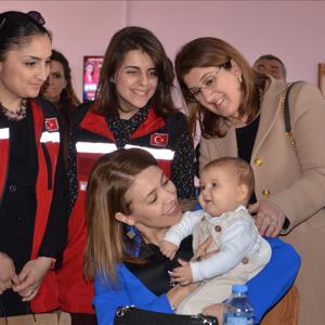 8 Mart Dünya Kadınlar Gününde Depremden Etkilenen Kadınlar Ziyaret Edildi - fotoğraf 18