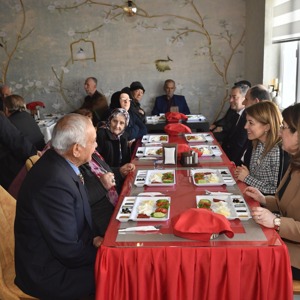 18 – 24 Mart Yaşlılar Haftası Kapsamında Huzurevi Sakinlerine Yönelik Kahvaltı Programı Düzenlendi - fotoğraf 9