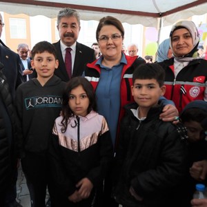 Aile ve Sosyal Hizmetler Bakanımız Derya Yanık Osmaniye'de Ziyaretlerde Bulundu - fotoğraf 16