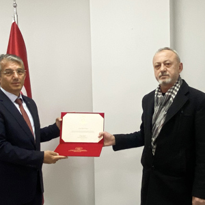 Emekli olan Personelimize Teşekkür Beratı Takdim Edildi - fotoğraf 1