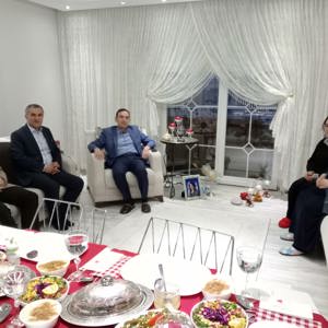 Şehit Hava Asb. Kd. ÜÇvş. Memet ÖZDEN’in Ailesine Ramazan Ziyareti Gerçekleştirildi - fotoğraf 1