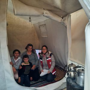 Kırmızı Yelekliler Sahada - fotoğraf 5