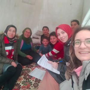 Kırmızı Yelekliler Sahada - fotoğraf 1