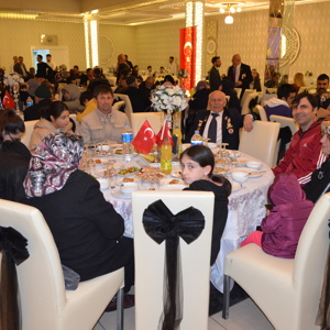 Şehit Yakınları ve Gazilerimizle Birlikte İftar Yaptık  - fotoğraf 6