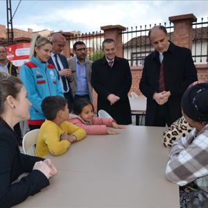 8 Nisan Dünya Romanlar Günü kapsamında; Edirne Merkez Barutluk Mahallesinde iftar programı düzenlendi - fotoğraf 4