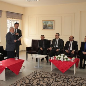 Sayın Vali Vekilimiz Mustafa GÜNEY Yaşlılar Haftası Münasebetiyle Huzurevi Sakinlerini Ziyaret Etti - fotoğraf 4