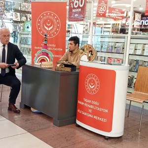 Bilgilendirme ve Farkındalık Oluşturma Standımızı Açtık - fotoğraf 1