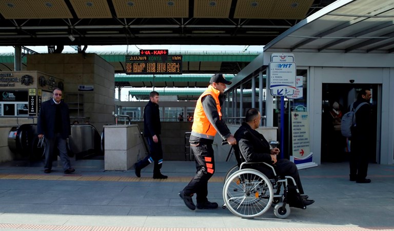 Engelli Bireylere Kimlik Kartı Verilmesine ve Ulusal Engelli Veri Sistemi Oluşturulmasına Dair Yönetmelik Resmi Gazete'de Yayımlandı