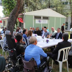 Valimiz Sayın Orhan TAVLI 10-16 Mayıs #EngellilerHaftası nedeniyle Muğla Engelliler Derneği'ni ziyaret etti.  - fotoğraf 1