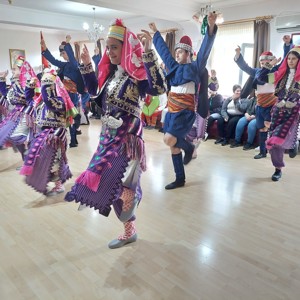 Kuruluşlarımızda Hizmet Alan Gençlerimiz Engelliler Haftasını Folklor Gösterisi İle Eğlenerek Geçirdi - fotoğraf 4