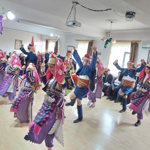 Kuruluşlarımızda Hizmet Alan Gençlerimiz Engelliler Haftasını Folklor Gösterisi İle Eğlenerek Geçirdi - fotoğraf 2