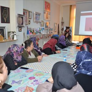 85 Yaşındaki Barlas Ailesinden “Aile ve İletişim” Eğitimi - fotoğraf 2