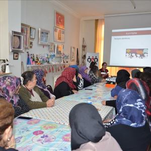 85 Yaşındaki Barlas Ailesinden “Aile ve İletişim” Eğitimi - fotoğraf 3