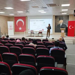 MÜDÜRLÜĞÜMÜZ HİZMET MODELLERİNDEN FAYDALANAN AİLELERE YÖNELİK İŞ-KUR İŞBİRLİĞİNE SEMİNERLER DÜZENLENDİ - fotoğraf 3