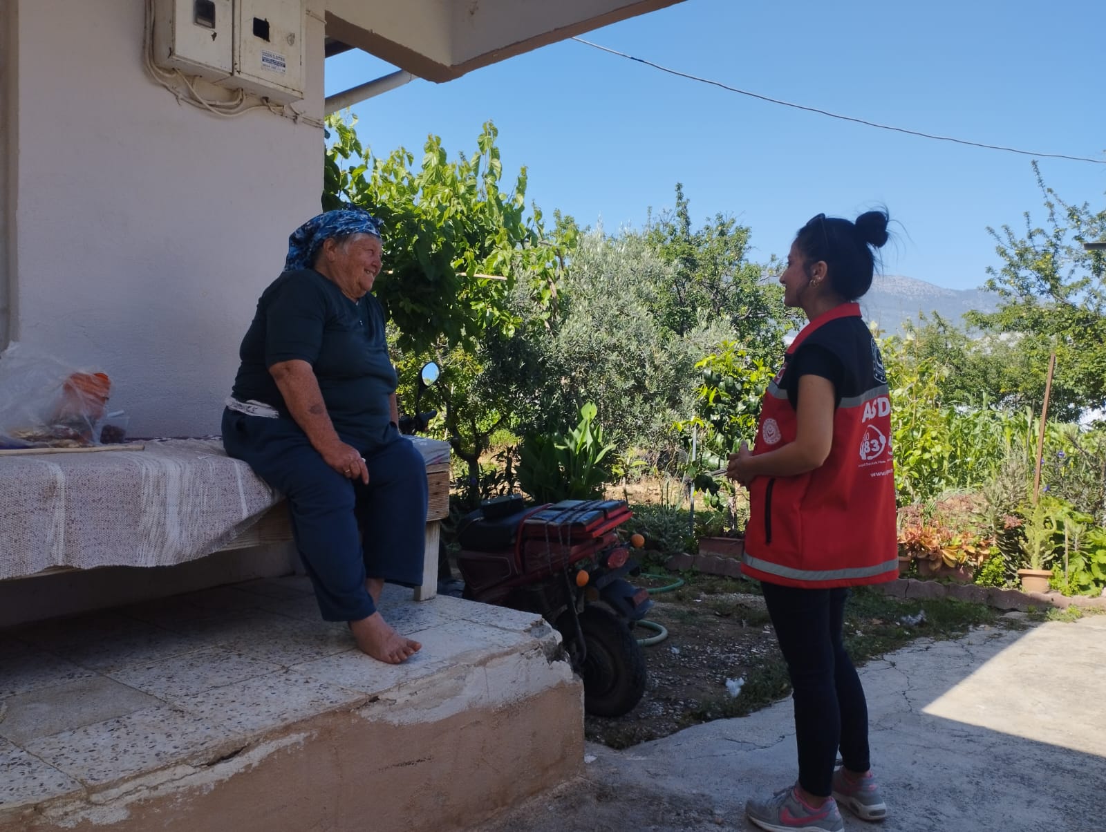 Vatandaşlarımızı sosyal yardım ve sosyal hizmet modellerimizden yararlandırmak,gerektiğinde diğer kamu hizmetlerinden faydalanmalarını sağlamak için hane ziyaretlerimizi aralıksız sürdürüyoruz.  📍 Anamur