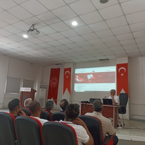 Engelli Evde Bakım Yardımı Yönetmeliği değerlendirme toplantısı, İl Müdürlüğümüz ve Bitlis Sosyal Hizmet Merkezi Müdürlüğü personellerinin katılımı ile gerçekleştirilmiştir. - fotoğraf 5