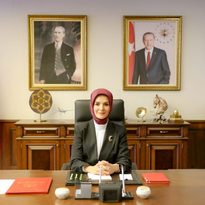 Aile ve Sosyal Hizmetler Bakanı Mahinur Özdemir Göktaş - fotoğraf 1