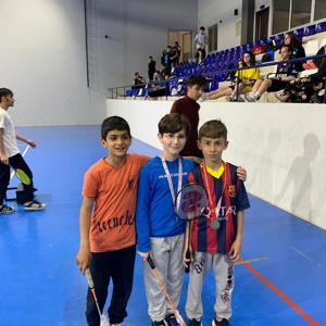 Badminton Turnuvasında Birincilik Ödülü - fotoğraf 1