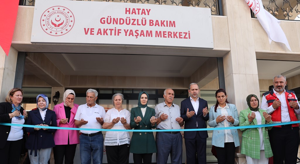 Bakanımız Göktaş, Hatay Gündüzlü Bakım ve Aktif Yaşam Merkezinin Açılışını Yaptı