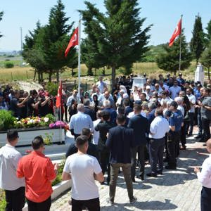 Şehit Polis Memurumuz Nefize ÇETİN ÖZSOY Kabri Başında Anıldı - fotoğraf 6