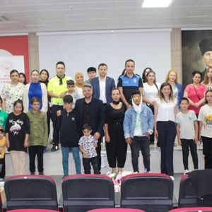 İl Müdürlüğümüzde Okul Destek Projesi kapsamında "Okula Geliş Gidişlerde Görünür Olma" temalı eğitim düzenlendi - fotoğraf 4