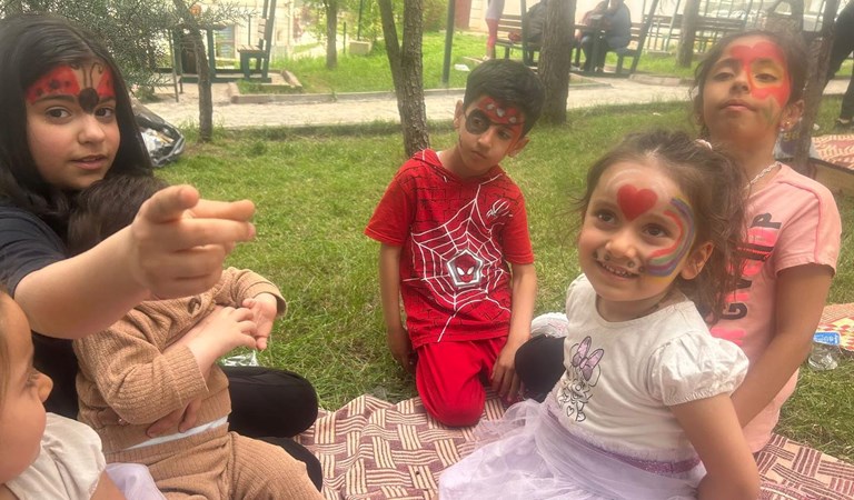 "Aile Haftası" Kapsamında Depremzede Aileler İçin Piknik Etkinliği Düzenlendi