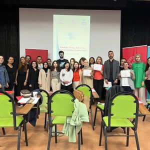 ‘‘Psikolojik Travma, Kriz ve Yas Müdahale Teknikleri Eğitimi’’ Projesi Kapsamında Eğitimler Gerçekleştirildi - fotoğraf 1