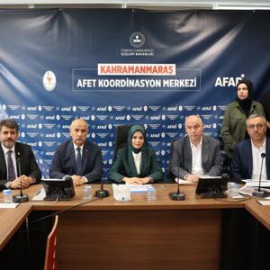 Bakanımız Sayın Mahinur Özdemir Göktaş AFAD Koordinasyon Merkezinde Düzenlenen Toplantıya Katıldı - fotoğraf 1