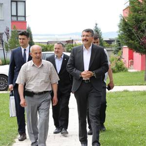 Sayın Valimiz Ali Çelik, Babalar Günü’nü Şehit Babalarıyla Geçirdi - fotoğraf 4