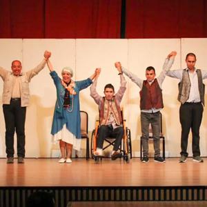 TİYATRO İLE ENGELLERİ AŞMAYA DEVAM EDİYORUZ🎭 (SANAL ALEM) - fotoğraf 1