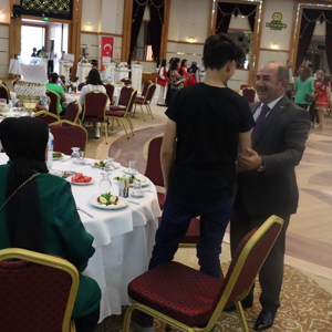  KORUYUCU AİLELER KAHVALTIDA BİR ARAYA GELDİ - fotoğraf 4