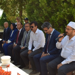 15 Temmuz Demokrasi ve Milli Birlik Günü etkinlikleri kapsamında protokol üyeleri Asker ve Polis Şehitliği’ni ziyaret etti - fotoğraf 4