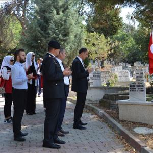 15 Temmuz Demokrasi ve Milli Birlik Günü Kapsamında  Şehitlerimizin Kabirleri Ziyaret Edildi - fotoğraf 20