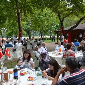 Şehit Ailelerimiz ve Gazilerimiz ile Bir Araya Geldik - fotoğraf 9