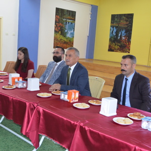 İl Müdürümüz Mahmut ÖZDEMİR, Tokat Bakım Rehabilitasyon ve Aile Danışma Merkezi Müdürlüğümüzde Personellerimizle Biraraya Geldi - fotoğraf 2