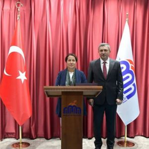 Bakan Yardımcımız  Sevim Sayim Madak Malatya Valiliğini ziyaret ederek depremle ilgili yapılan çalışmalar hakkında Valimiz Sn. Hulusi Şahin’den bilgi aldı. - fotoğraf 1