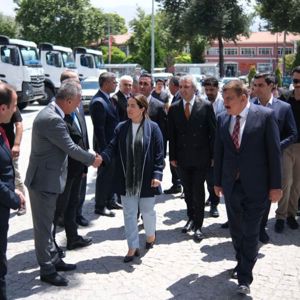 Bakan Yardımcımız  Sevim Sayim Madak Malatya Büyükşehir Belediyesini ziyaret etti.  - fotoğraf 3